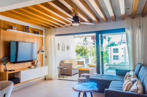 Modern Condo with private Picuzzi just steps from the beach - PGA201